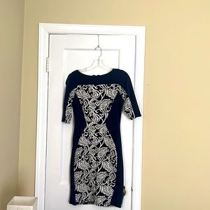 Chrome color , “Closet brand” dress, size L, with perfect shapes distinguished